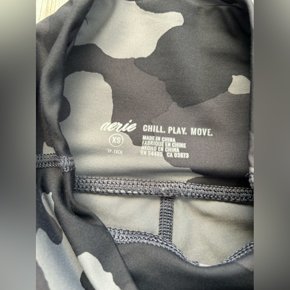 aerie chill play move camo leggings xs - Picture 2 of 2